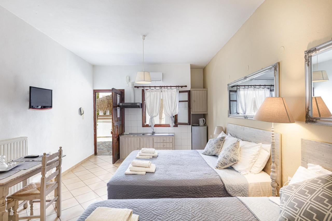 Kasteli Studios & Apartments Pánormos Extérieur photo